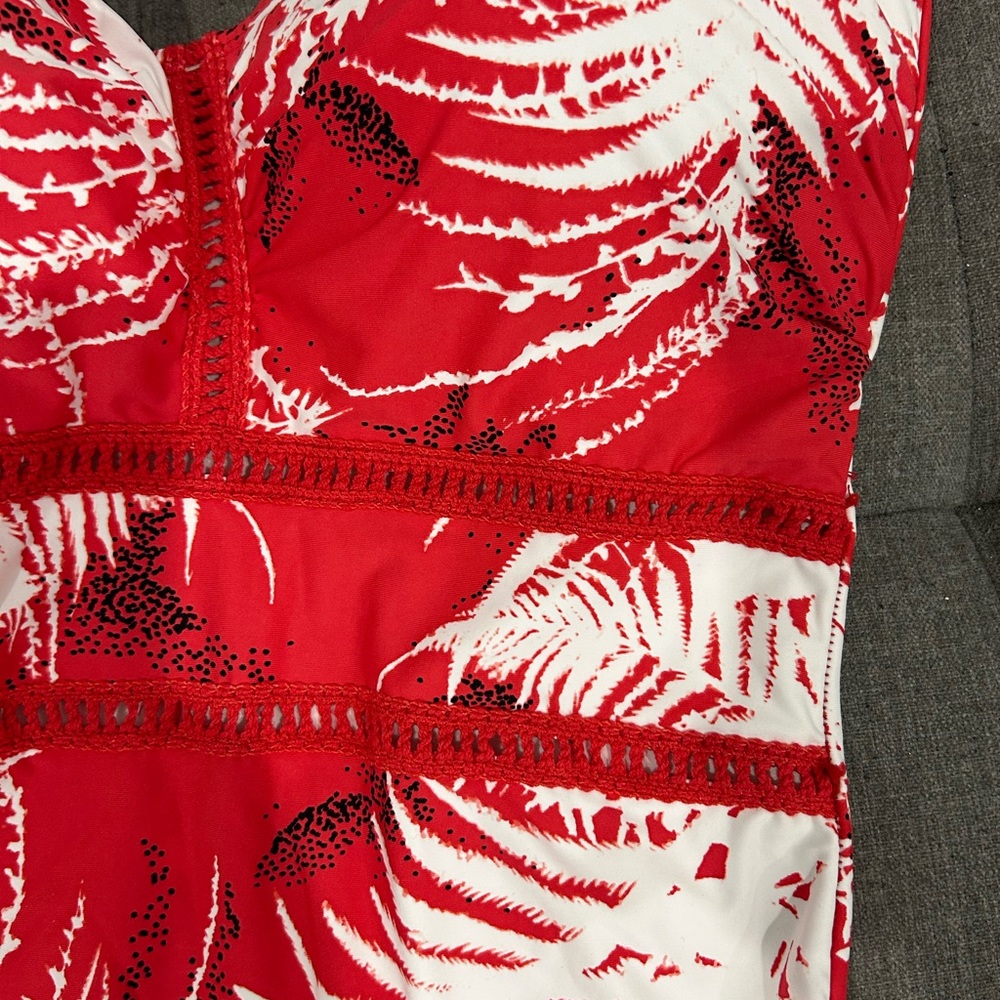 🇺🇸SALE🎈 LA BLANCA • Red and White One Piece Bathing Suit • size 6 - Picture 11 of 11